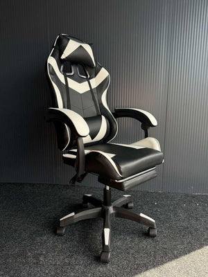Karrige Gaming Chair with Footrest Black White